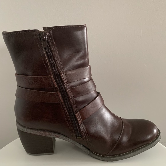 Hush Puppies Rustique - Brown Leather Mid Calf Boots with Heel - Size 8M - Picture 4 of 16
